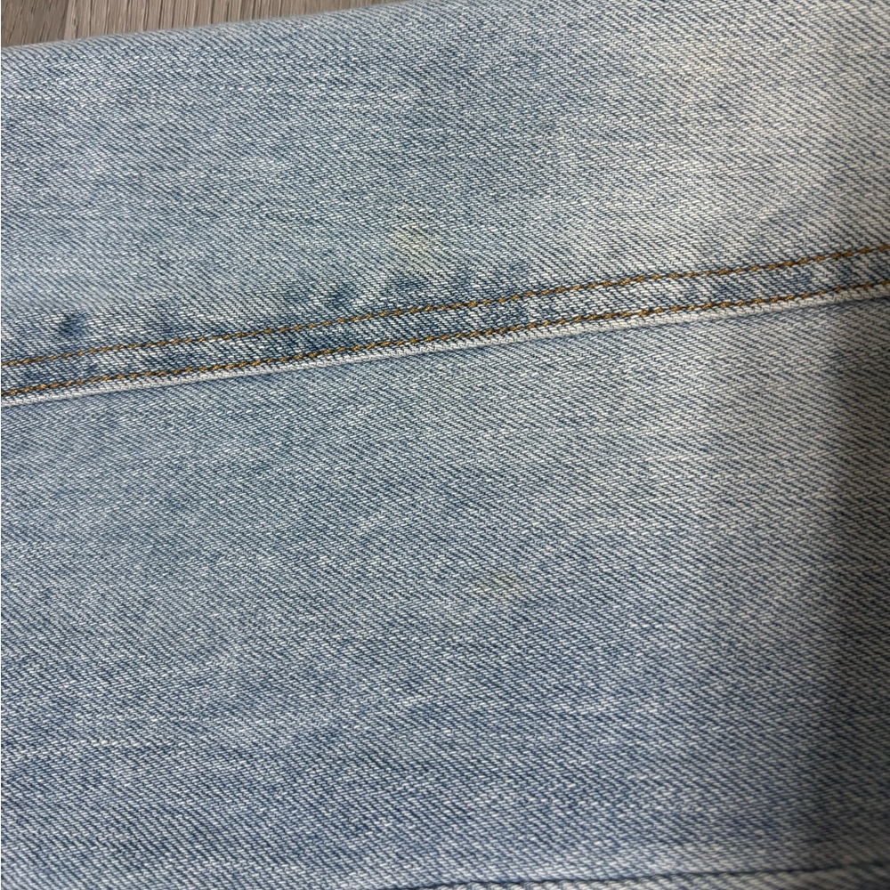 Wild Fable Light Washed Distressed Denim Jacket Cropped Fit Women’s Size Large - Picture 6 of 9